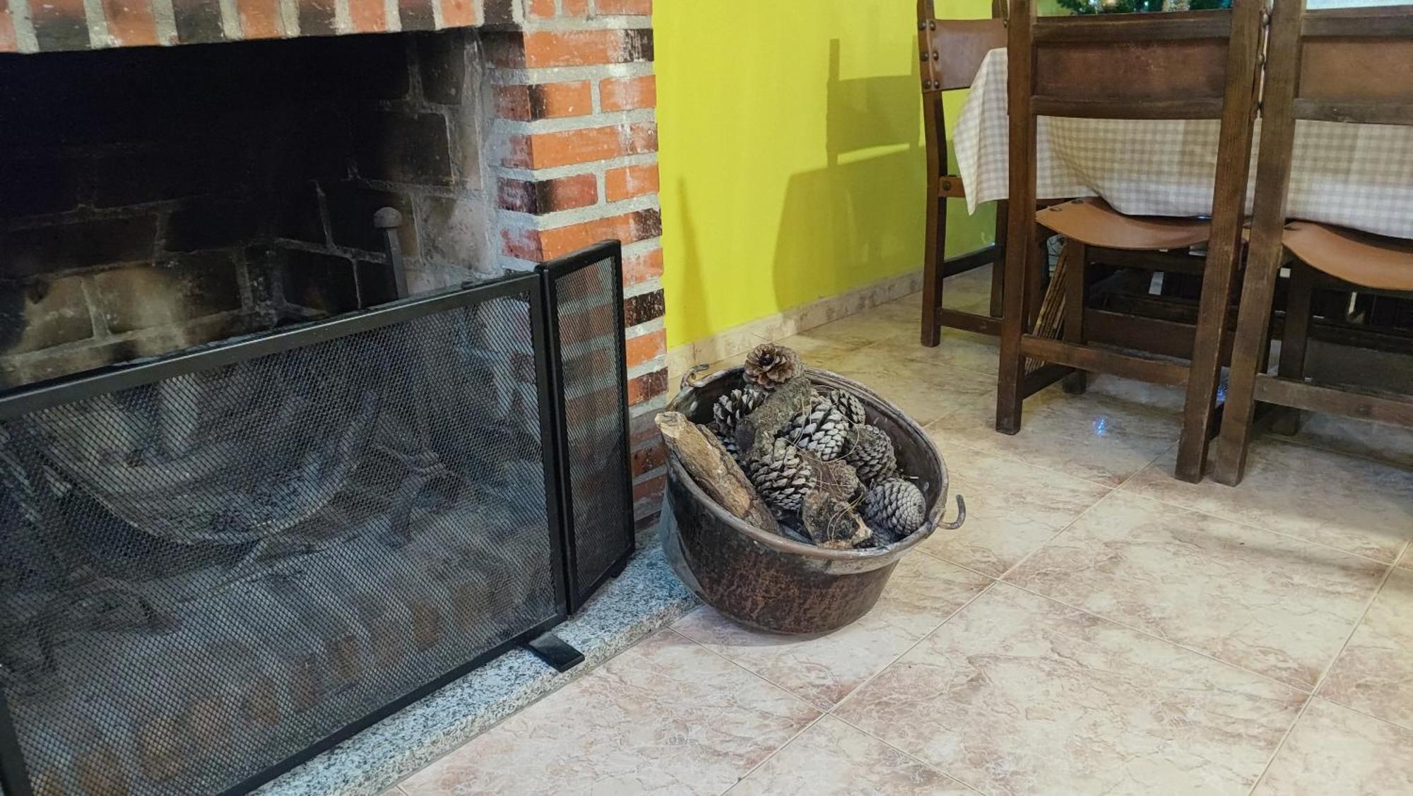 El Rincon De Gredos Guest House Navaluenga Eksteriør bilde
